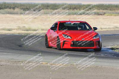 media/Sep-15-2024-Speed Ventures (Sun) [[7a54f7ed2f]]/86 Group/Session 1 (Outside Grapevine)/